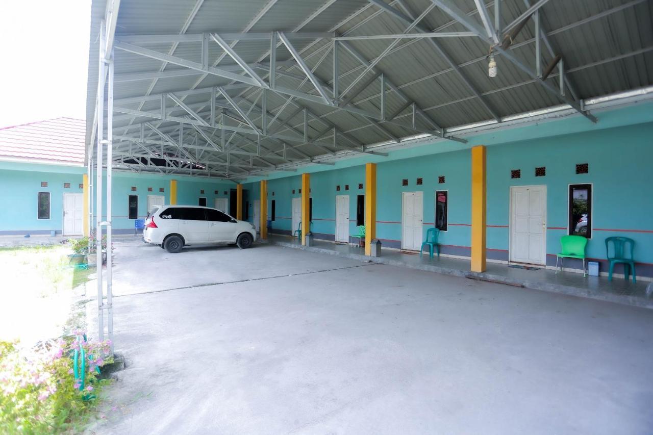 Oyo 2692 Penginapan Mba Ros Banjarbaru Exterior photo